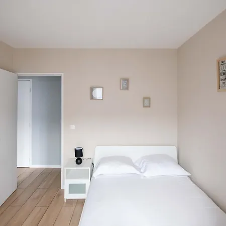 Appartement Elise De Roche Equipe Balcon Parking Rer B à Le Bourget Extérieur photo