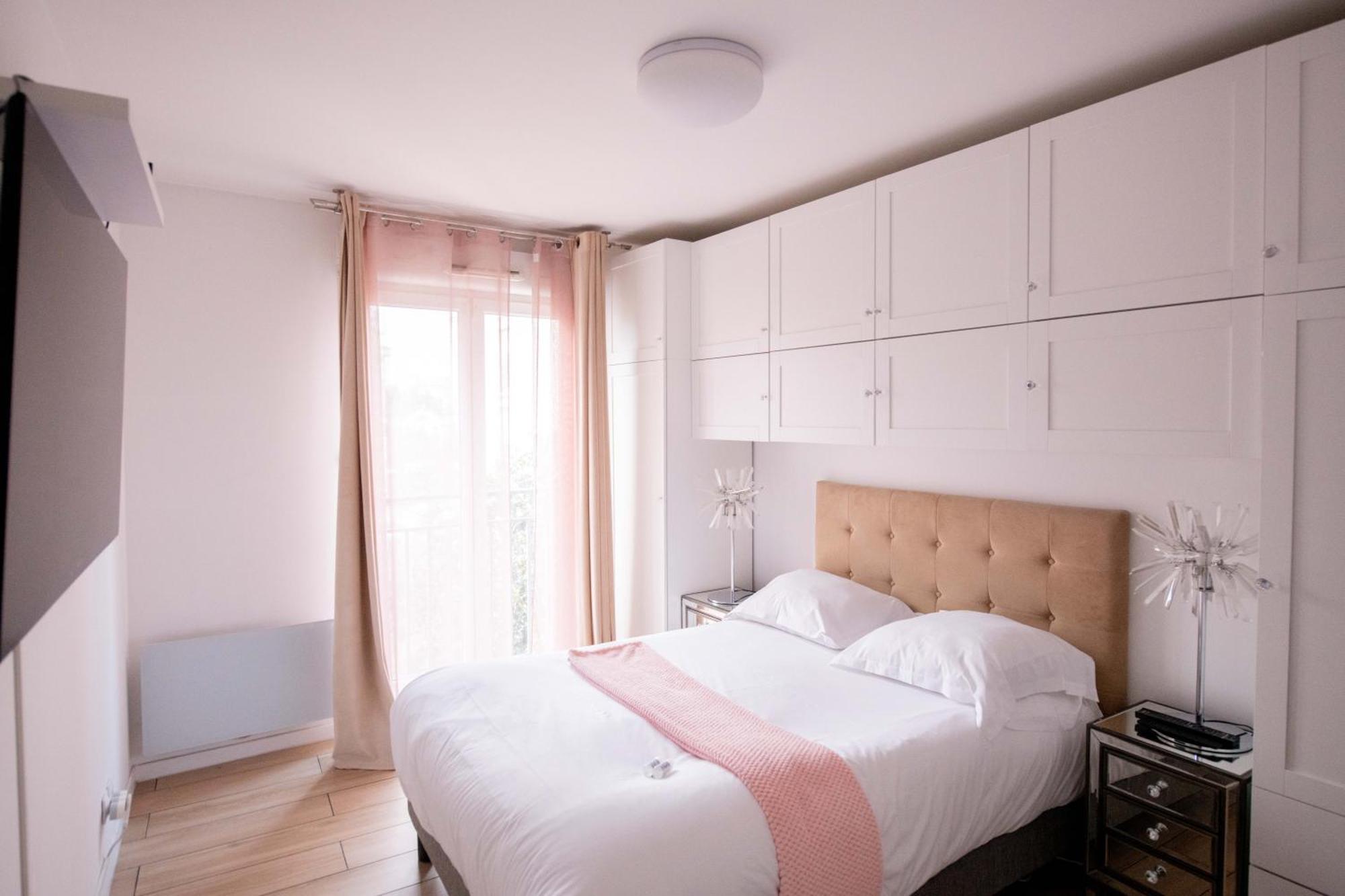 Appartement Elise De Roche Equipe Balcon Parking Rer B *