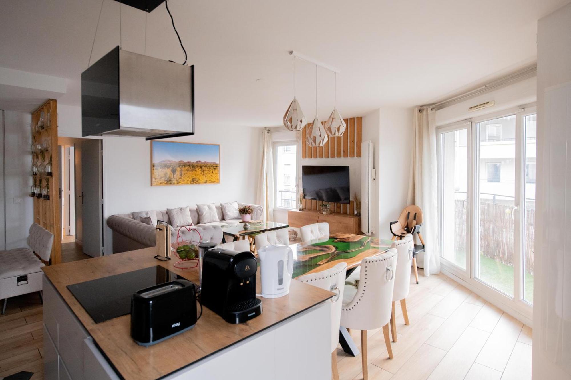 Appartement Elise De Roche Equipe Balcon Parking Rer B