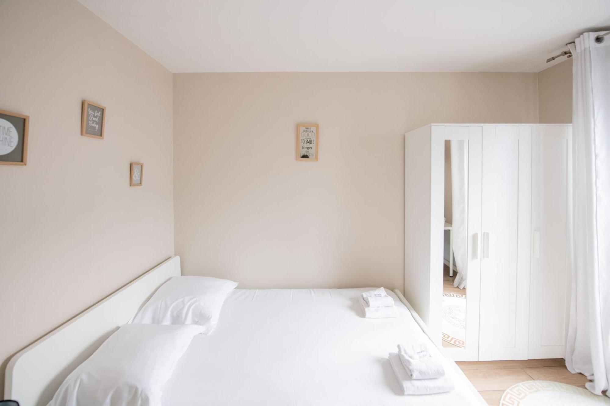 Appartement Elise De Roche Equipe Balcon Parking Rer B